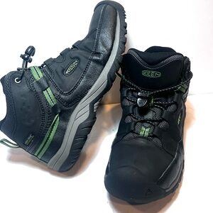 KEEN Kids Black and Green Boots